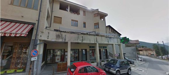294m² Commercial property in Ceres, Italy No. 184879 3