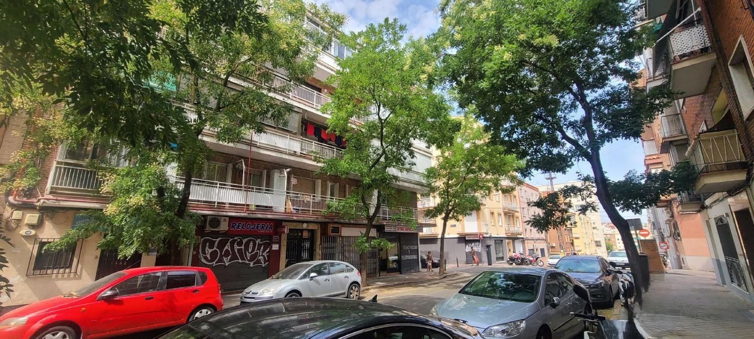 2 bedrooms Apartment in Madrid, Spain No. 213868