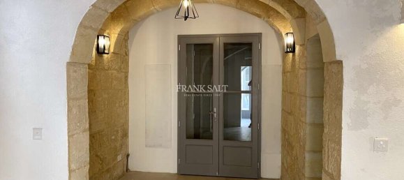 2 bedrooms House in Balzan, Malta No. 9938 9