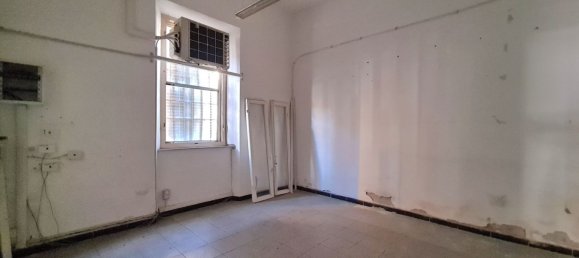 2 rooms Commercial property in Piombino, Italy No. 79486 9