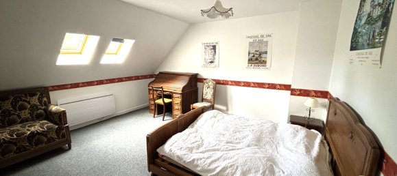 5 bedrooms House in Puy-de-Dome, France No. 355843 6