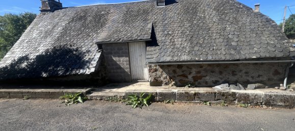 5 bedrooms House in Puy-de-Dome, France No. 355843 8