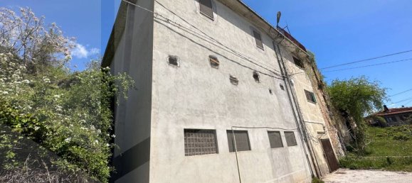 5 rooms House in Avezzano, Italy No. 22421 4