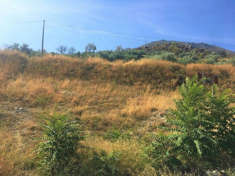 Земельный участок 500м² в Лоха, Испания № 224974