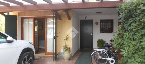 3 bedrooms House in Comacchio, Italy No. 307333 3