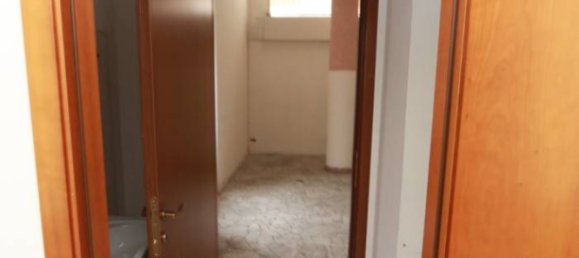 3 rooms Commercial property in Busto Arsizio, Italy No. 192472 16