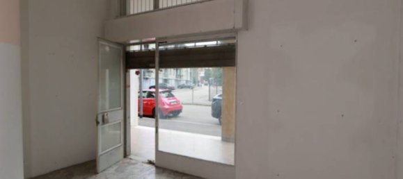 3 rooms Commercial property in Busto Arsizio, Italy No. 192472 7