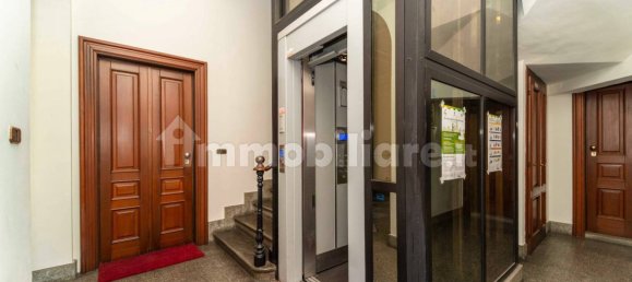 Квартира с 2 спальнями в Турин, Италия № 335448 8