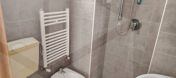 Casa de 3 habitaciónes en Bari, Italy No. 28758 12