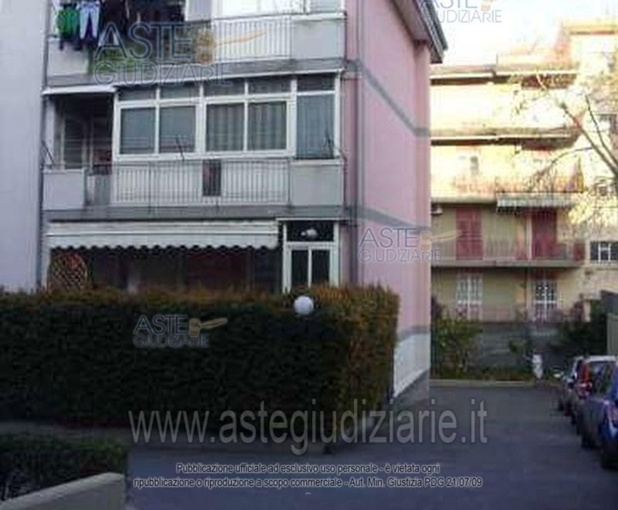 5 rooms Apartment in Aci Catena, Italy No. 200170