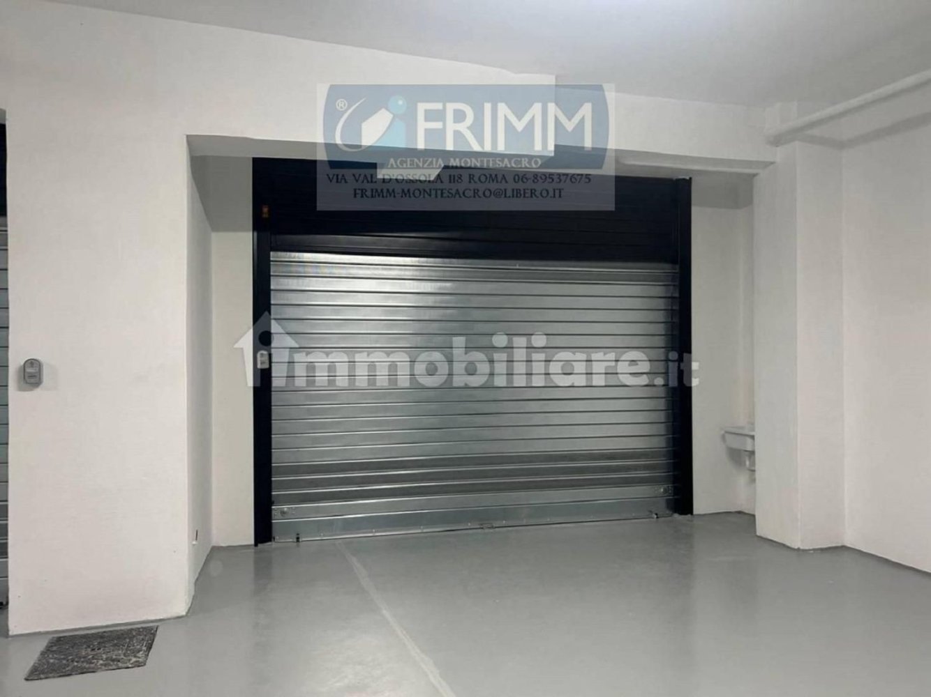 Garage in Rome, Italy 51m², Nr. 381459