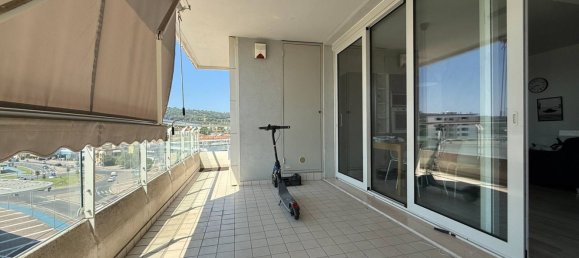4 bedrooms Apartment in Pesaro, Italy No. 329927 3