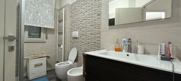 4 bedrooms Apartment in Pesaro, Italy No. 329927 9