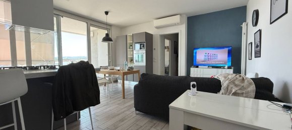 4 bedrooms Apartment in Pesaro, Italy No. 329927 5