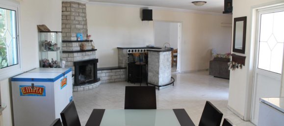 Villa de 5 dormitorios en Limassol, Cyprus No. 24893 8