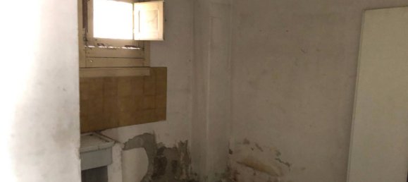 45m² Commercial property in Syracuse, Italy No. 334866 3