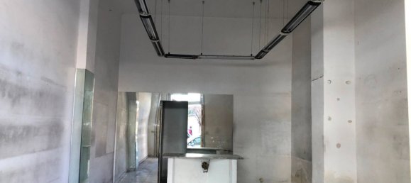 45m² Commercial property in Syracuse, Italy No. 334866 13