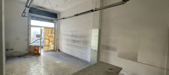 45m² Commercial property in Syracuse, Italy No. 334866 4