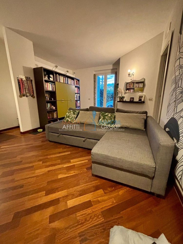 5 rooms Apartment in Massa, Italy No. 267670