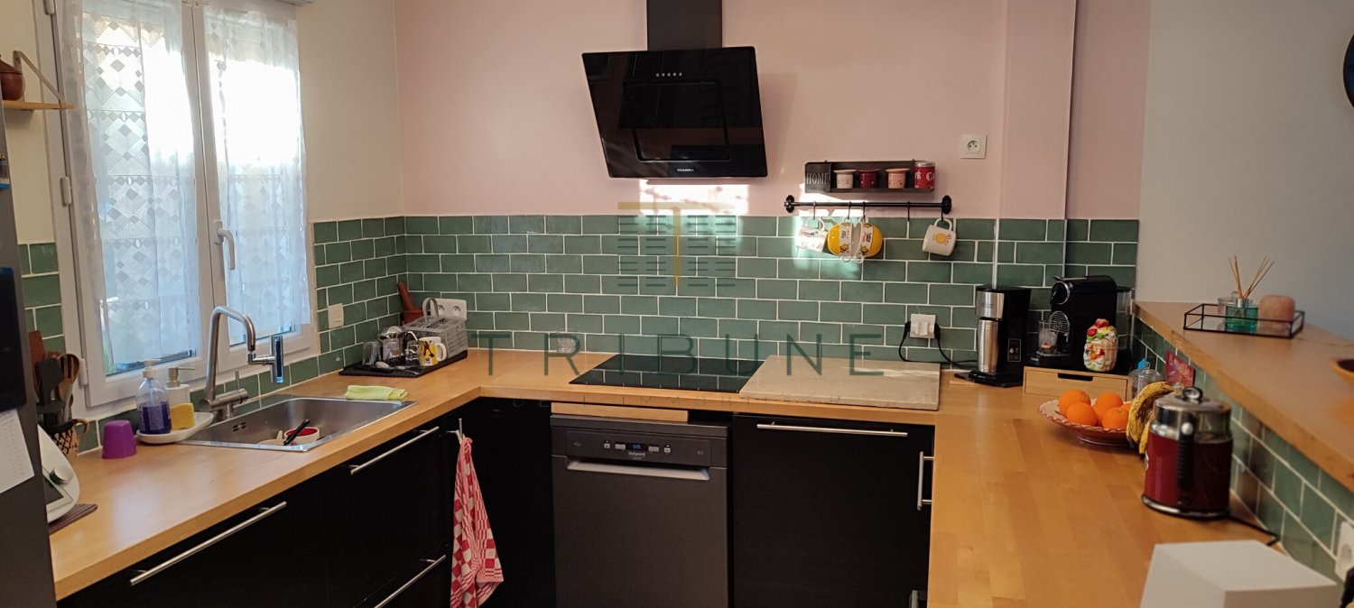 4 bedrooms House in Le Passage, France No. 103887