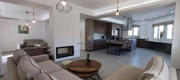 Propiedad comercial de 3 dormitorios en Pervolia, Cyprus No. 20041 8