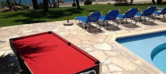 6 bedrooms Villa in Chloraka, Cyprus No. 16590 3