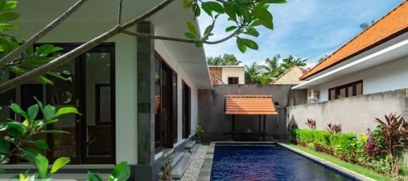 Villa de 4 dormitorios en Lovina, Indonesia No. 4009 25