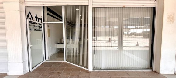 70m² Commercial property in Alicante, Spain No. 189185 8