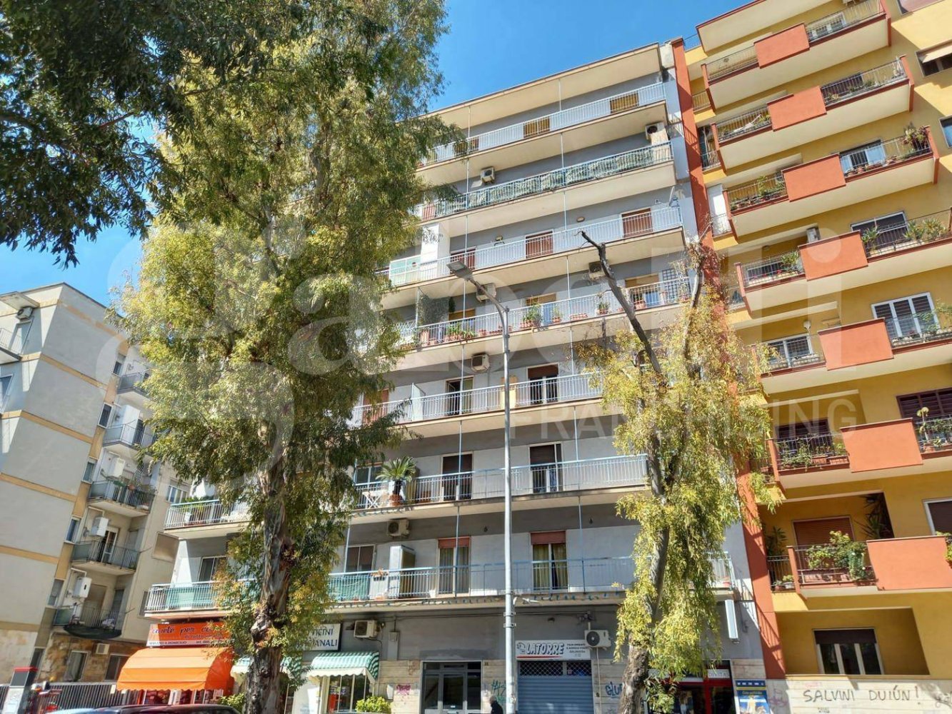 2 bedrooms Apartment in Bari, Italy No. 267327