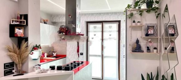 8 rooms Apartment in San Ginesio, Italy No. 130308 4