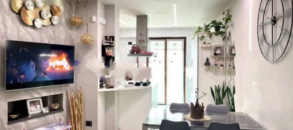 8 rooms Apartment in San Ginesio, Italy No. 130308 3