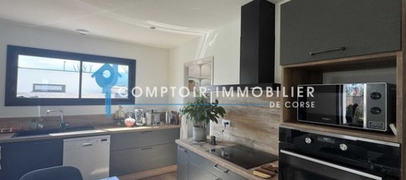 2 bedrooms Villa in Ghisonaccia, France No. 300657 2