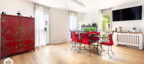 3 bedrooms Apartment in Paris, France No. 323567 3
