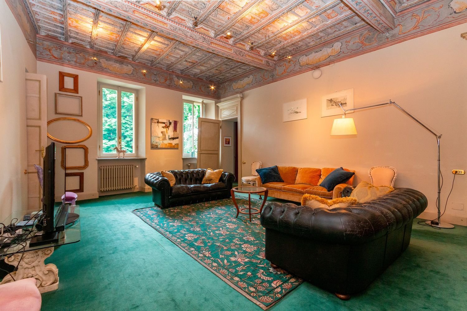 6 rooms Apartment in San Mauro Torinese, Italy No. 164247