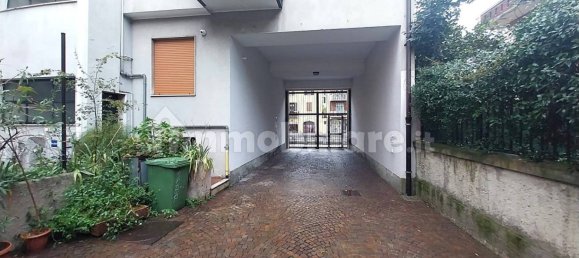 Офис с 1 комнатой в Милан, Италия № 244106 18