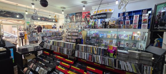  عقار تجاري في Trieste, Italy 76متر مربع رقم 377959 3