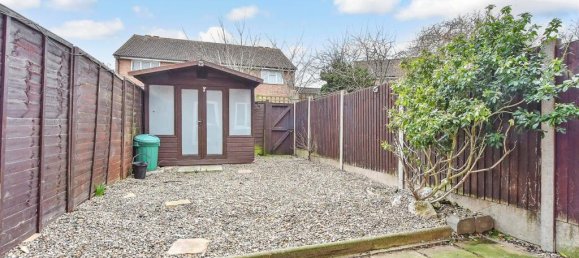 3 bedrooms House in Essex, United Kingdom No. 3976 11