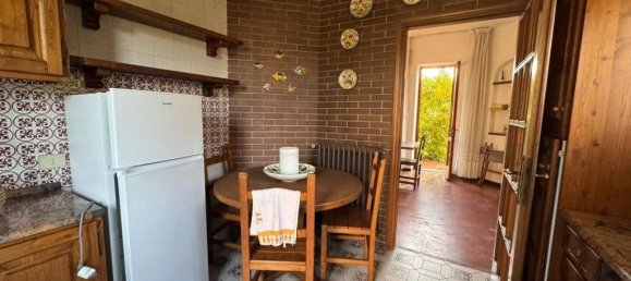 5 bedrooms Villa in Massa, Italy No. 66546 13