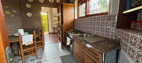 5 bedrooms Villa in Massa, Italy No. 66546 15