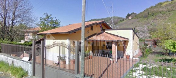 3 bedrooms Villa in Pedara, Italy No. 326605 2