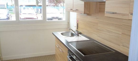 Apartamento de 2 dormitorios en Domont, France No. 186952 5