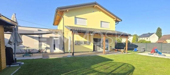 Дом с 6 комнатами в Нойхофен ан дер Кремс, Австрия № 250168 2