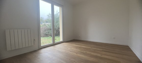 2 bedrooms House in Gallardon, France No. 41524 5