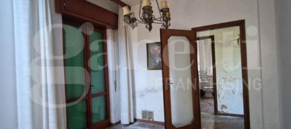 Villa de 21 divisão em Brindisi, Italy N.º 237518 12