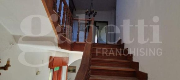 Villa de 21 divisão em Brindisi, Italy N.º 237518 14