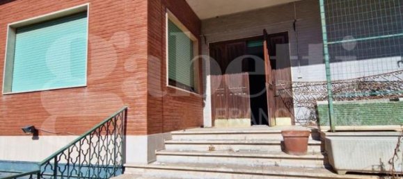 Villa de 21 divisão em Brindisi, Italy N.º 237518 4