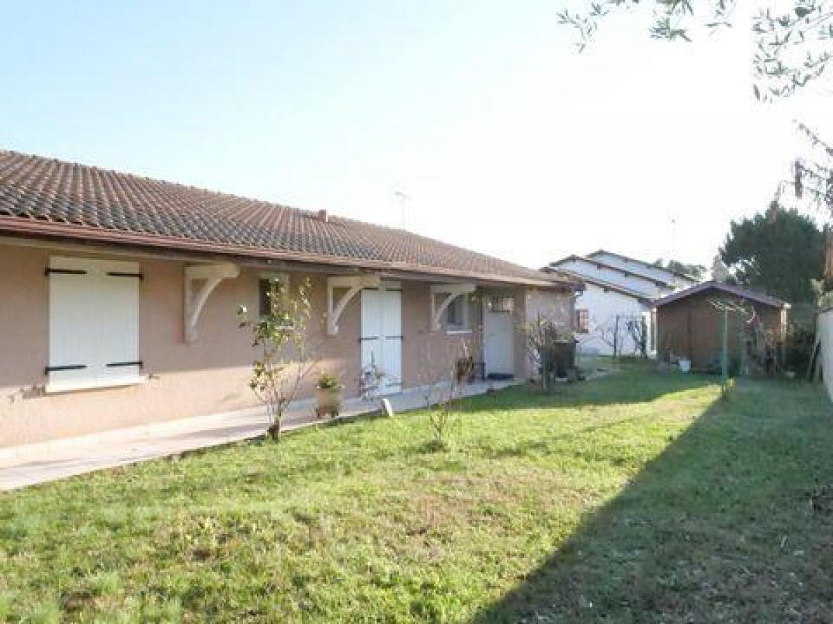 2 bedrooms House in Marmande, France No. 5727