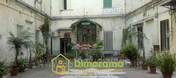 2 rooms Apartment in Naples, Italy No. 12564 10