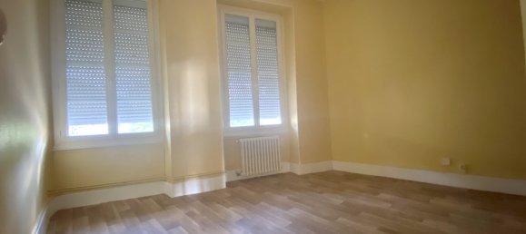 3-Zimmer Gebäude in Vierzon, France, Nr. 270738 3