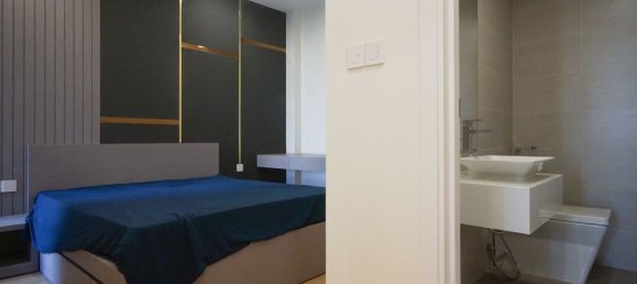 2 rooms Office in District 4, Vietnam No. 17246 2